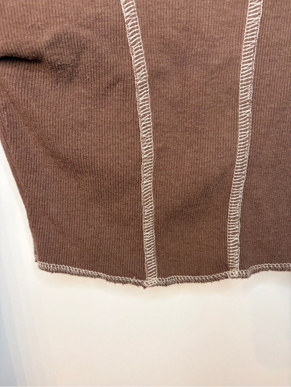 Garage Women’s Brown Ribbed Cropped Long Sleeve Top, Size Small - Picture 5 of 9